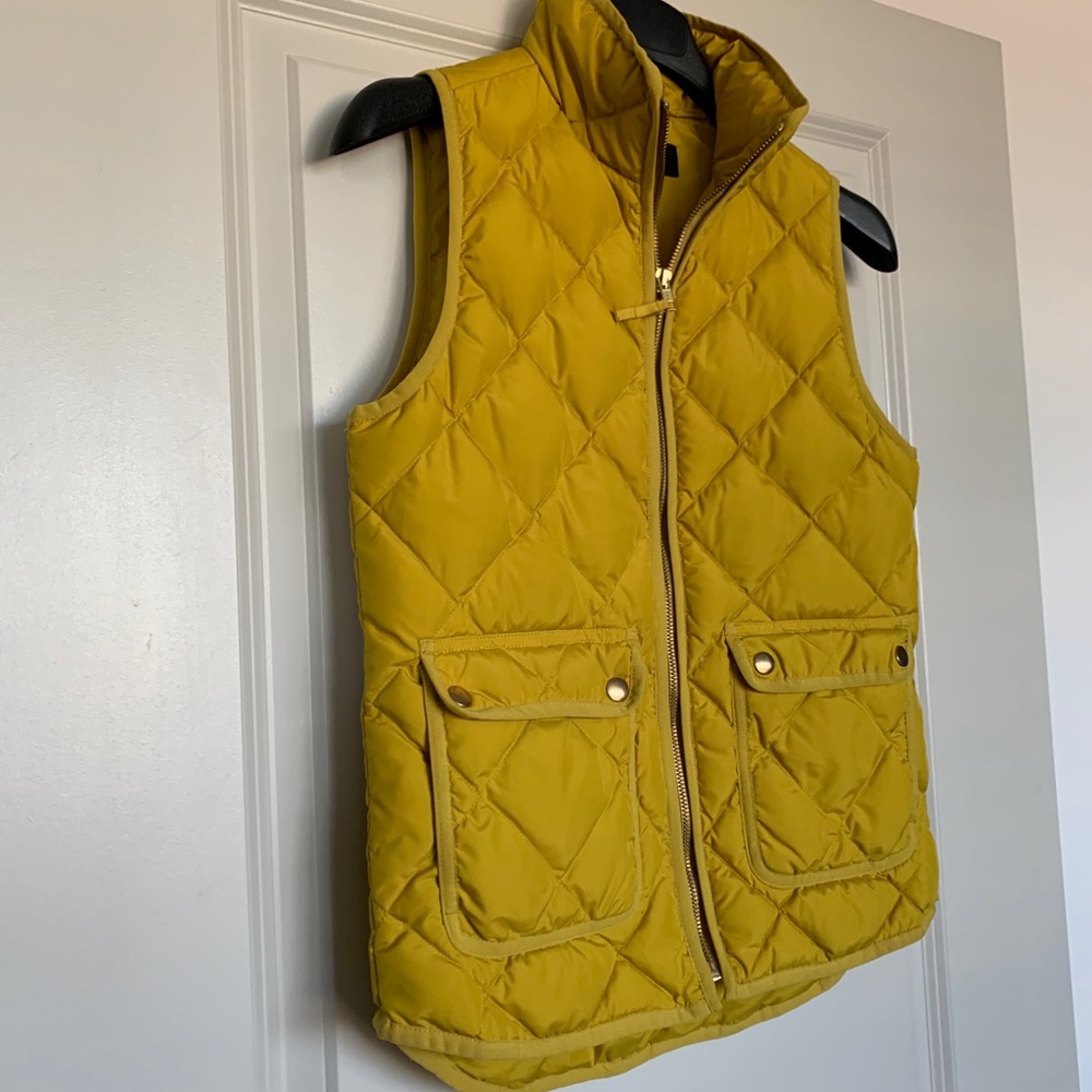 Excursion Quilted Down Vest - image 4